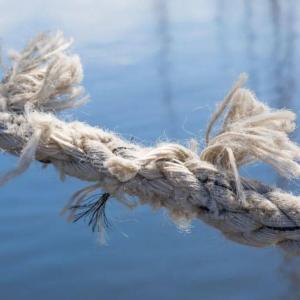 Maintenance of sailing ropes